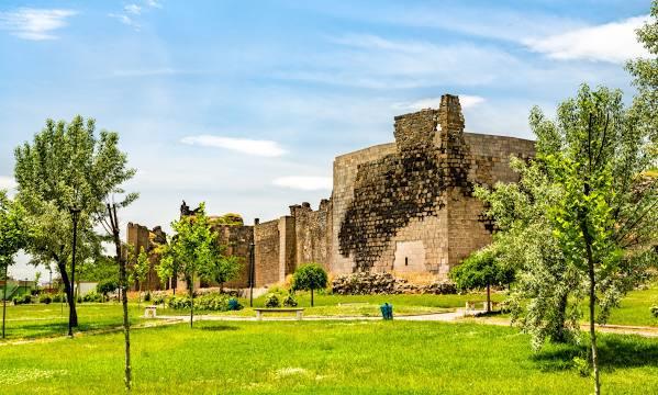 Diyarbakır Kalesi ve Arkeoloji Müzesi